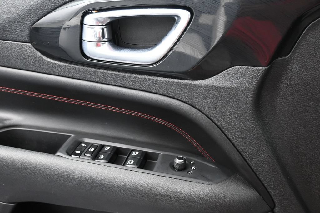Jeep Compass Vehicle Full-screen Gallery Image 14