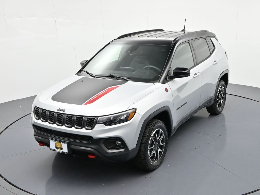 Jeep Compass Vehicle Full-screen Gallery Image 18