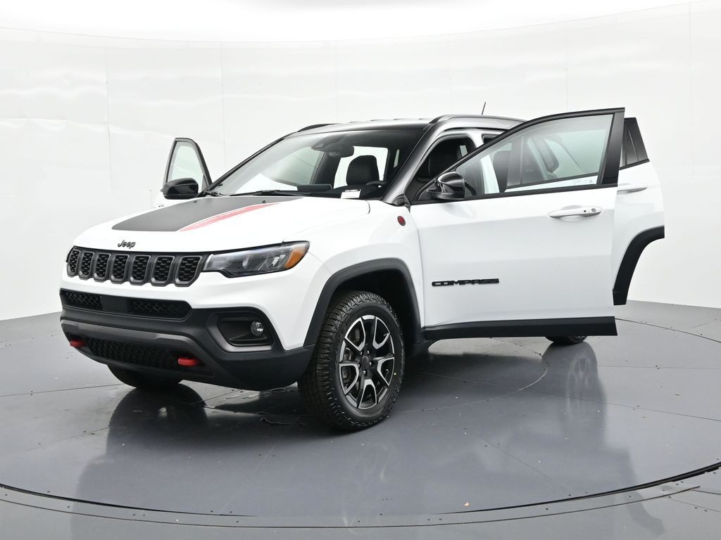Jeep Compass Vehicle Full-screen Gallery Image 24