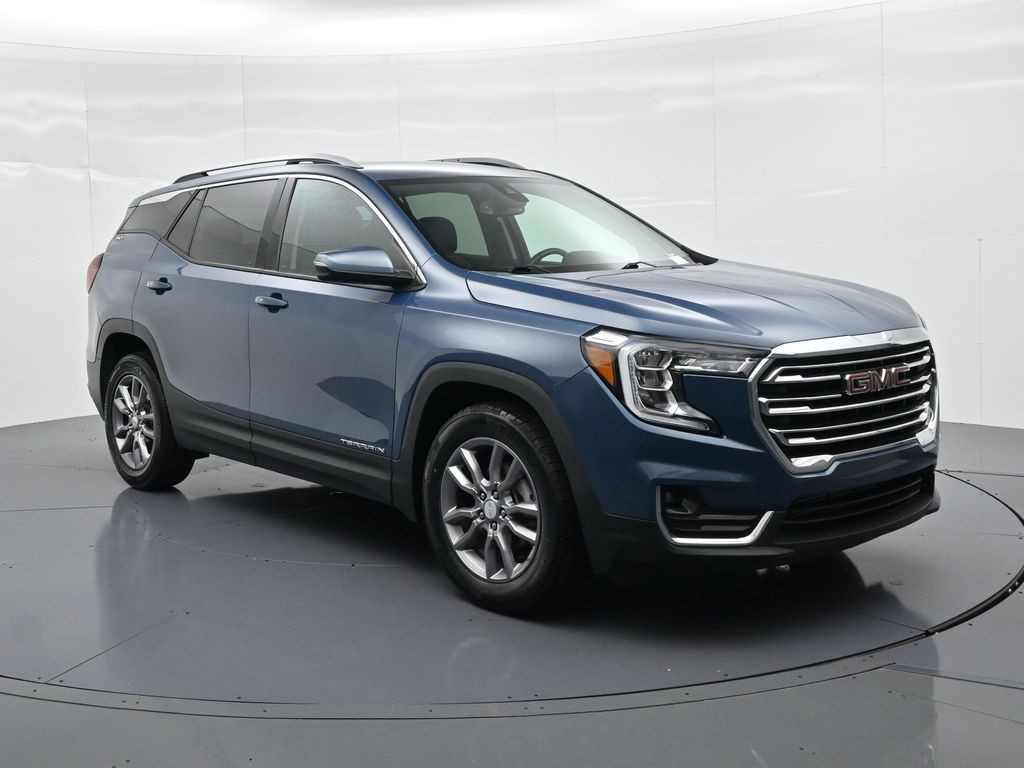 GMC Terrain Vehicle Full-screen Gallery Image 3