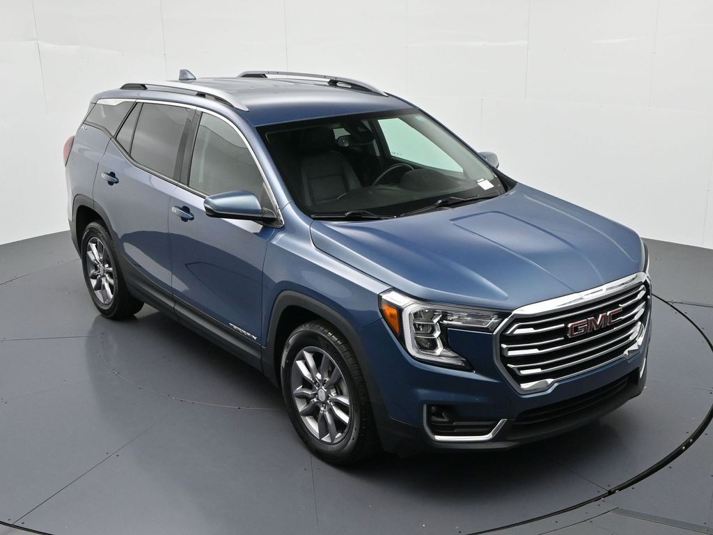 GMC Terrain Vehicle Full-screen Gallery Image 14