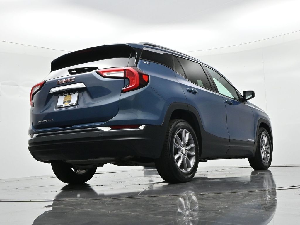 GMC Terrain Vehicle Full-screen Gallery Image 20