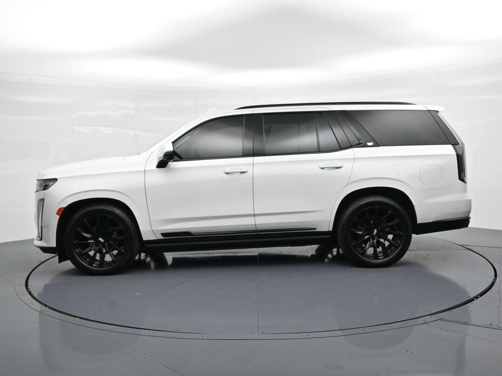 Cadillac Escalade Vehicle Full-screen Gallery Image 8