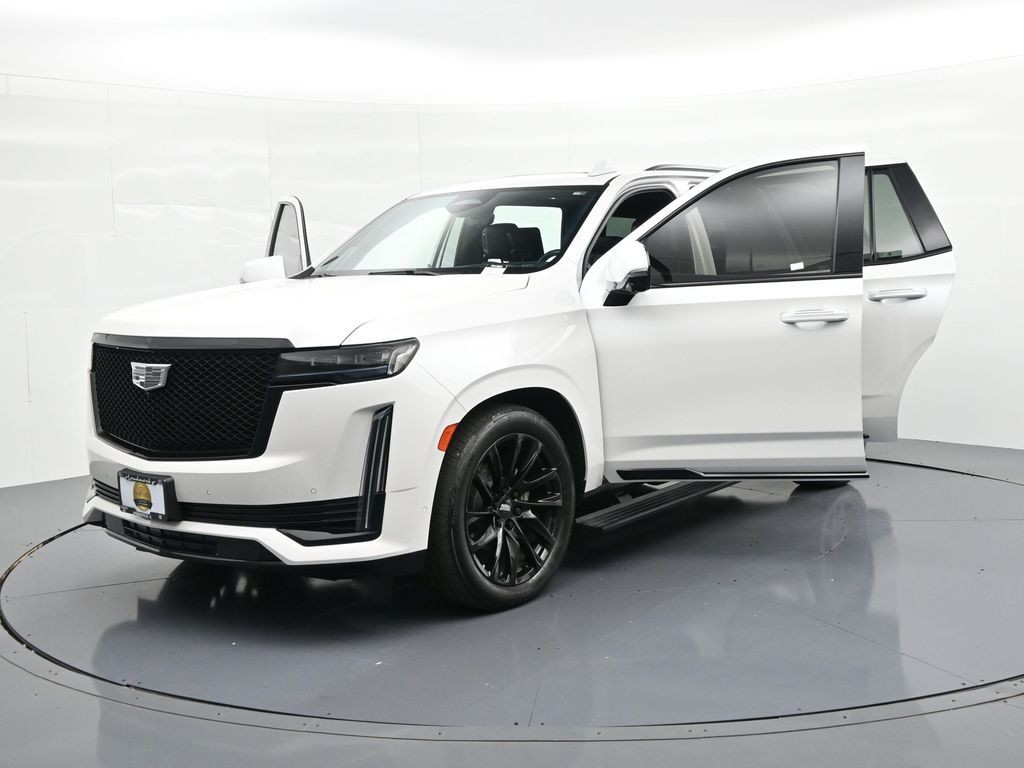 Cadillac Escalade Vehicle Full-screen Gallery Image 24