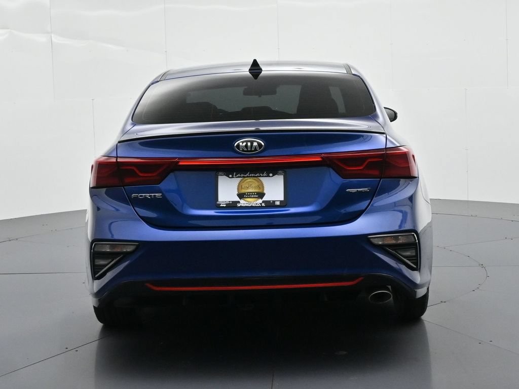 Kia Forte Vehicle Full-screen Gallery Image 7