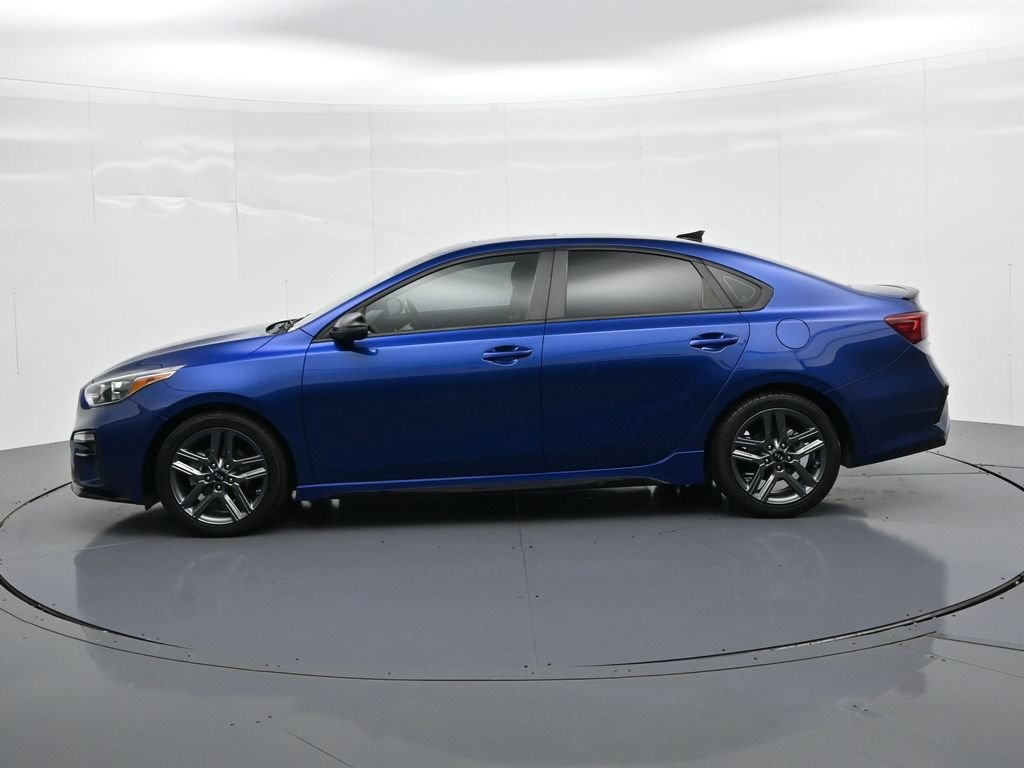 Kia Forte Vehicle Full-screen Gallery Image 9