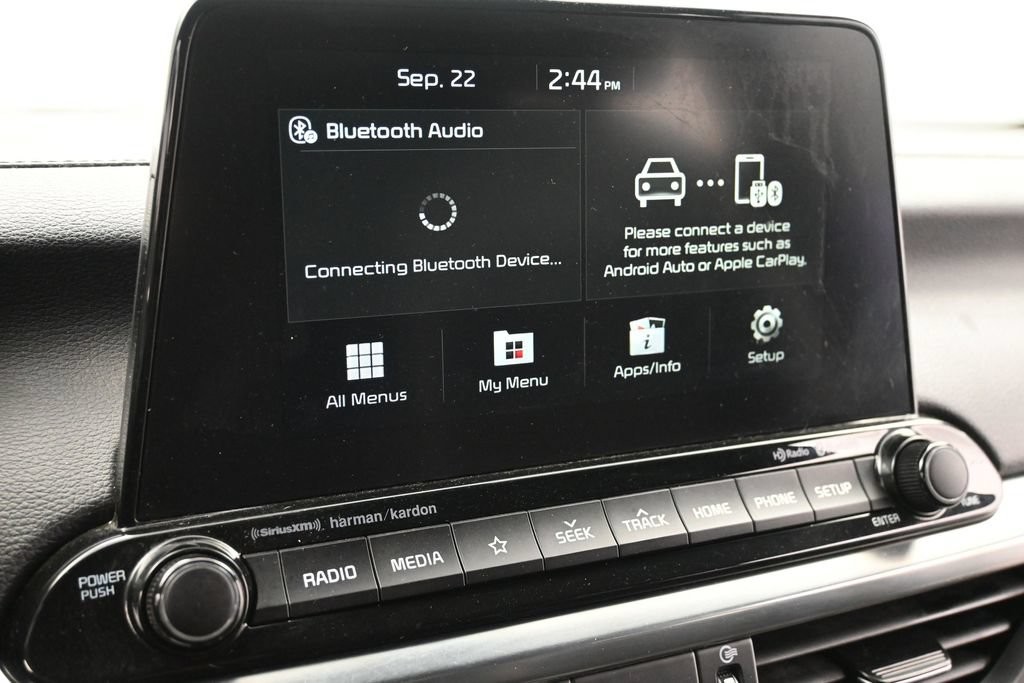 Kia Forte Vehicle Full-screen Gallery Image 10
