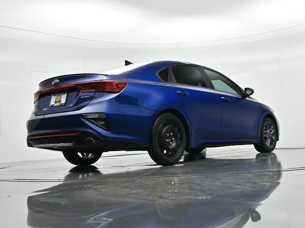 Kia Forte Vehicle Full-screen Gallery Image 21