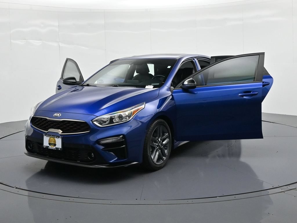 Kia Forte Vehicle Full-screen Gallery Image 25