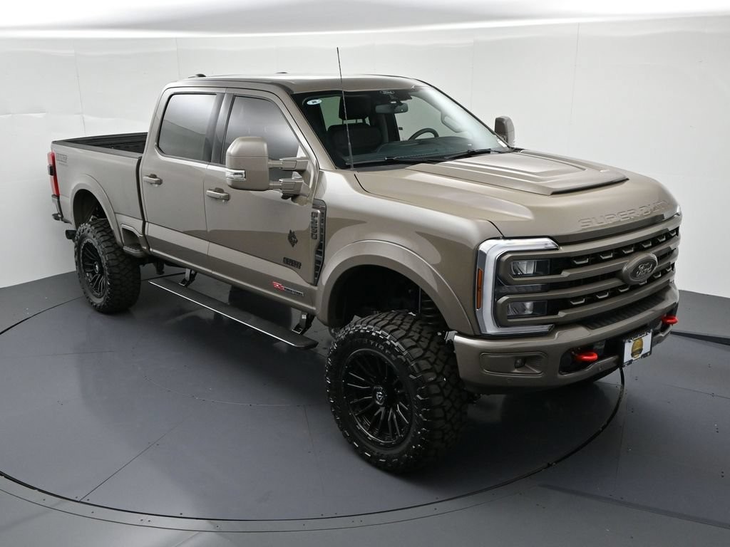 Ford F-250SD Vehicle Full-screen Gallery Image 18