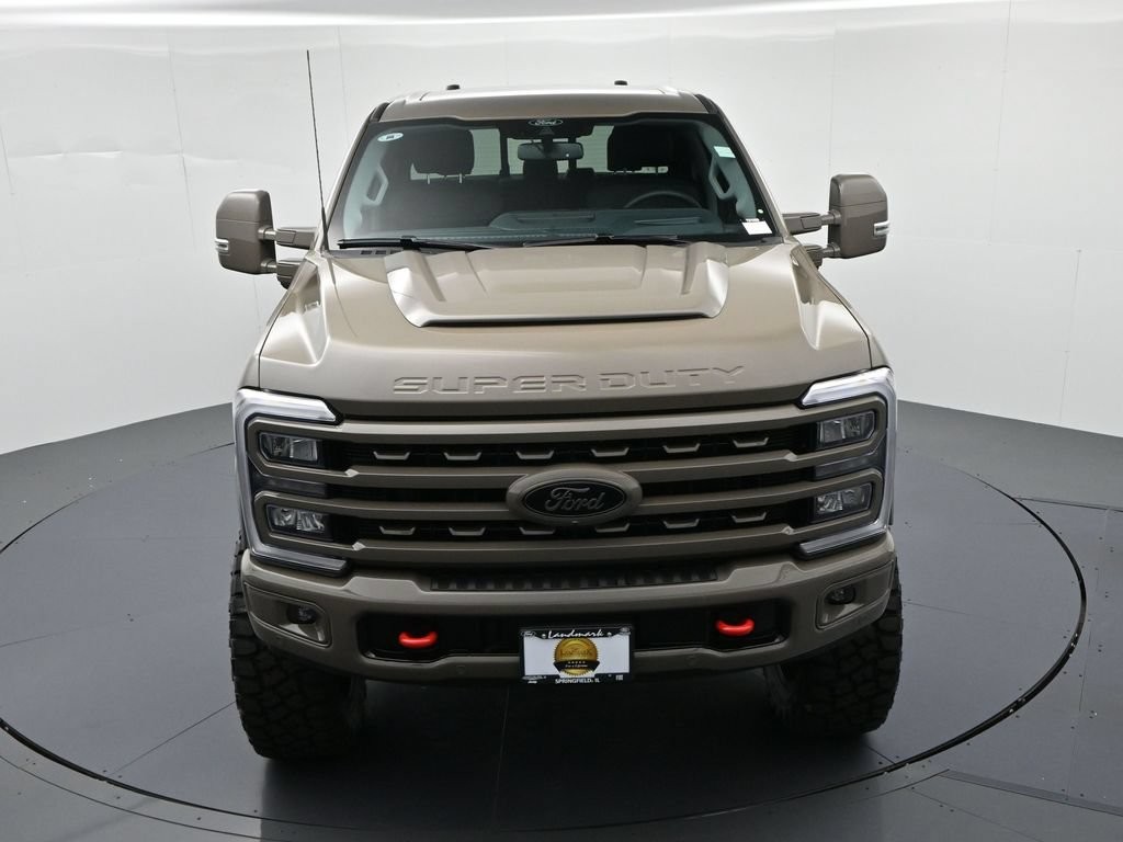 Ford F-250SD Vehicle Full-screen Gallery Image 19