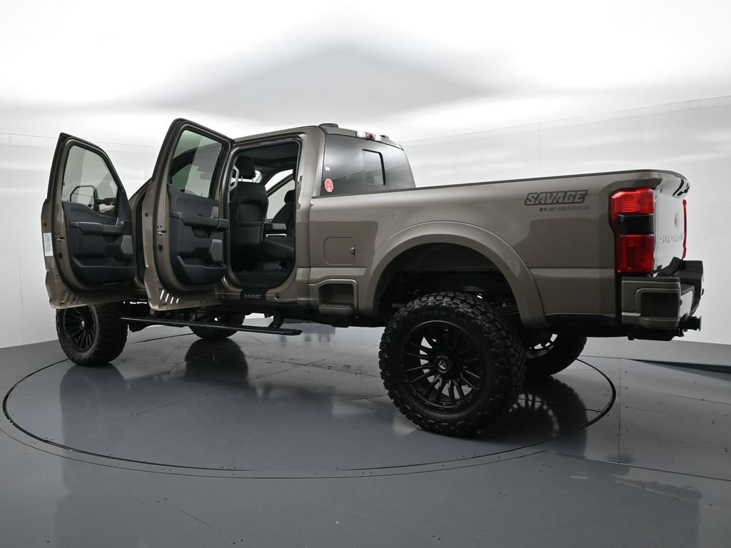 Ford F-250SD Vehicle Full-screen Gallery Image 27