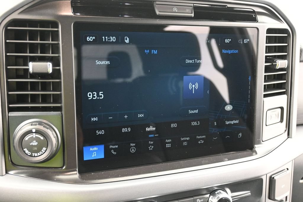 Ford F-150 Vehicle Full-screen Gallery Image 11