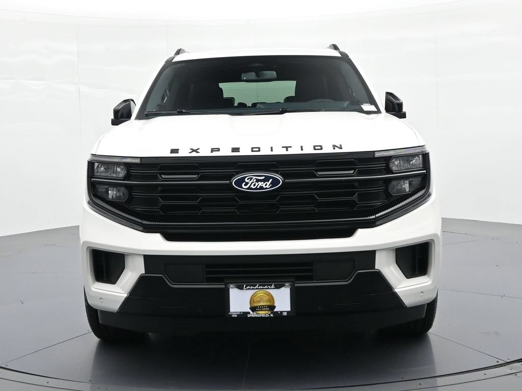Ford Expedition Vehicle Full-screen Gallery Image 3