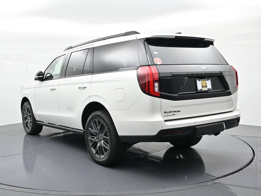 Ford Expedition Vehicle Full-screen Gallery Image 8
