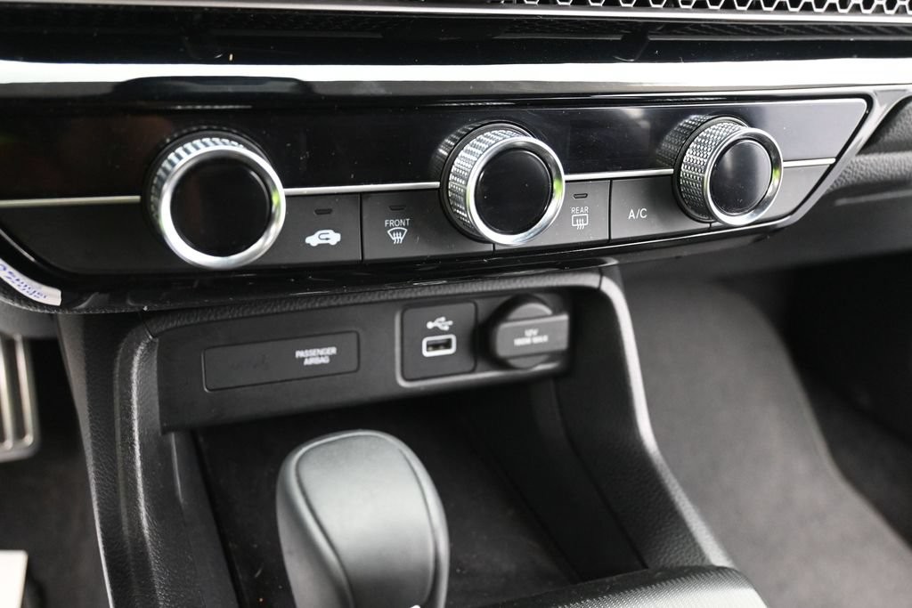 Honda Civic Sedan Vehicle Full-screen Gallery Image 11