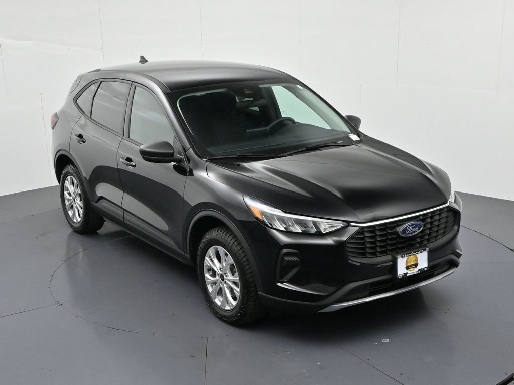 Ford Escape Vehicle Full-screen Gallery Image 15