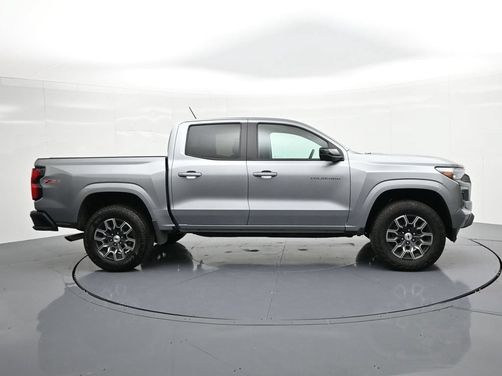 Chevrolet Colorado Vehicle Full-screen Gallery Image 4