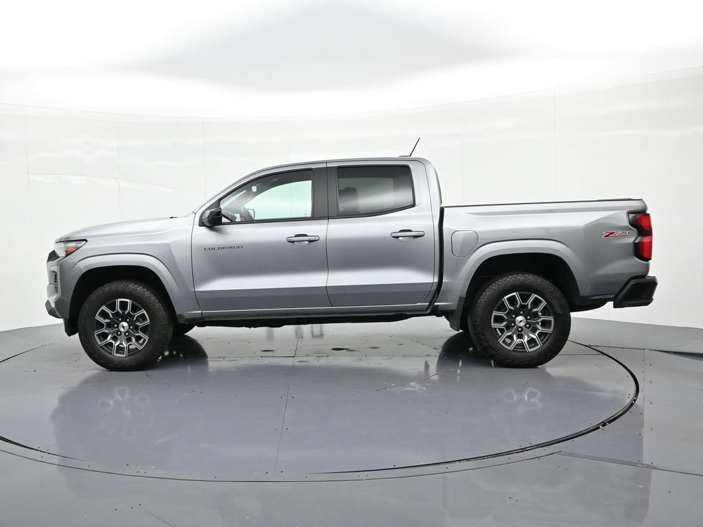 Chevrolet Colorado Vehicle Full-screen Gallery Image 8