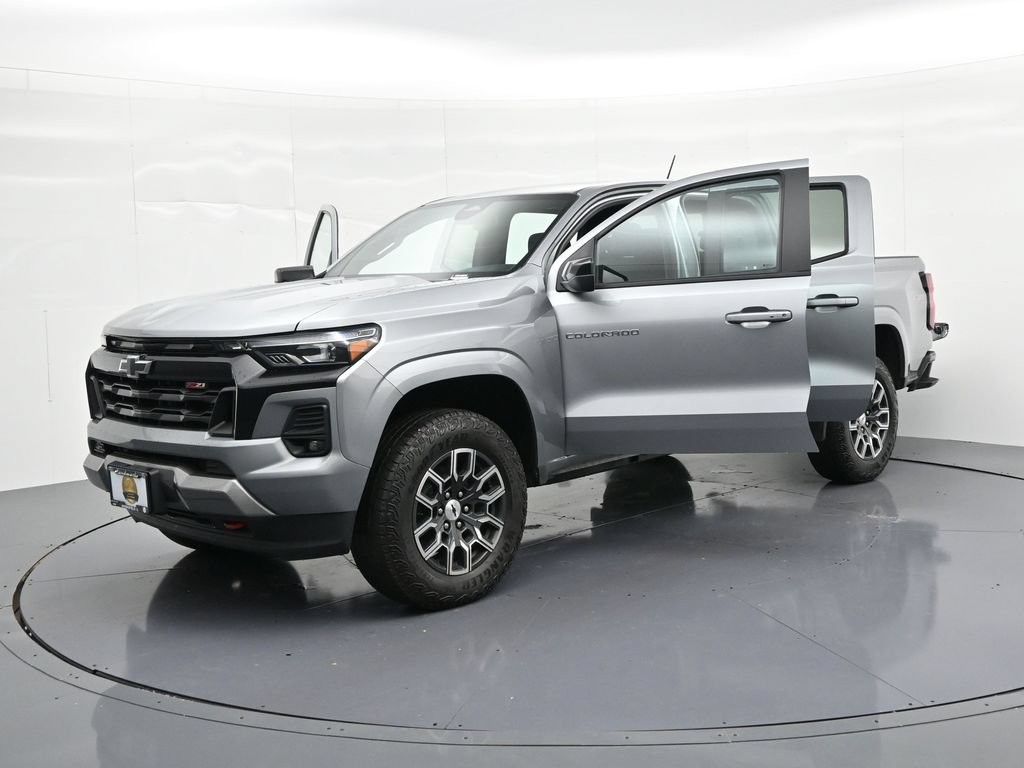 Chevrolet Colorado Vehicle Full-screen Gallery Image 30