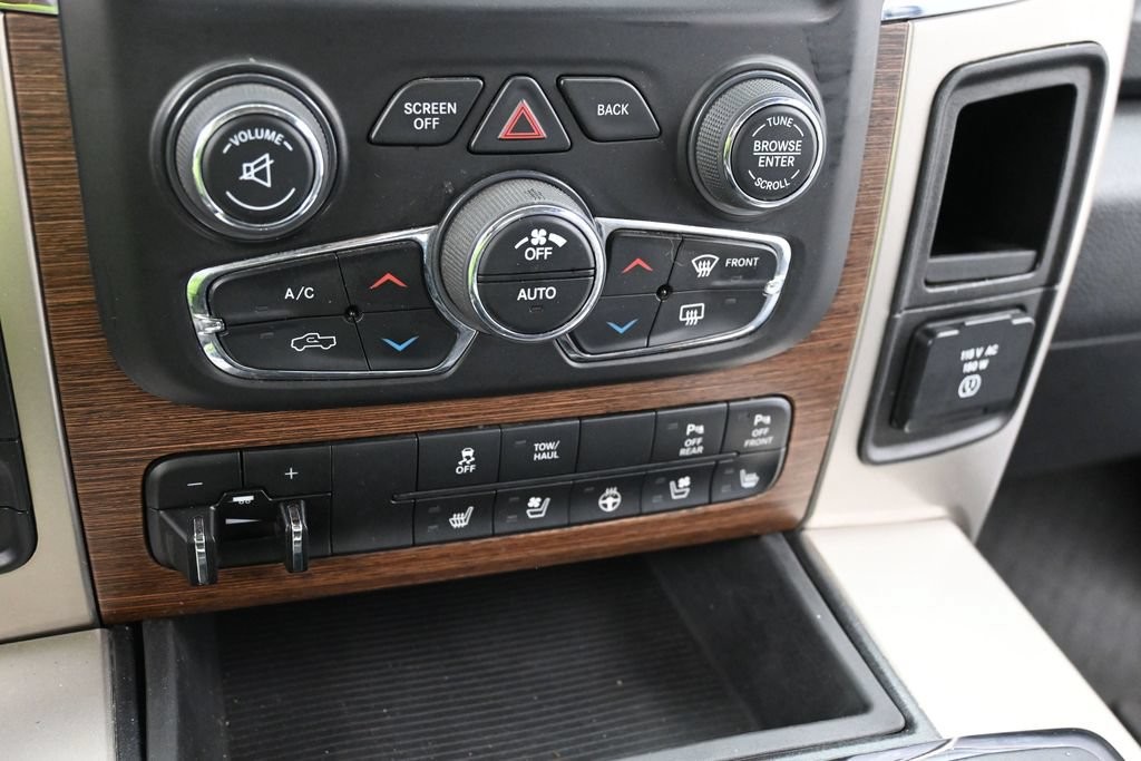 Ram 1500 Vehicle Full-screen Gallery Image 11