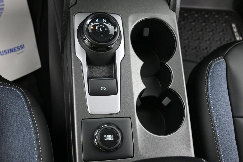 Ford Bronco Sport Vehicle Full-screen Gallery Image 13