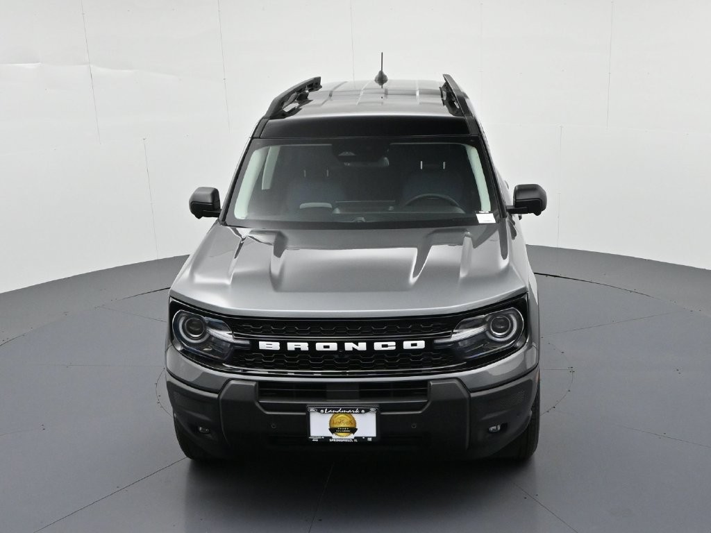 Ford Bronco Sport Vehicle Full-screen Gallery Image 17