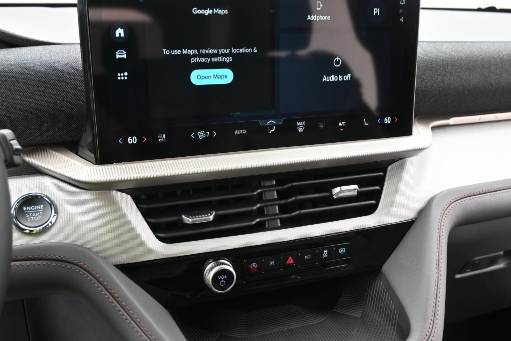 Ford Explorer Vehicle Full-screen Gallery Image 12