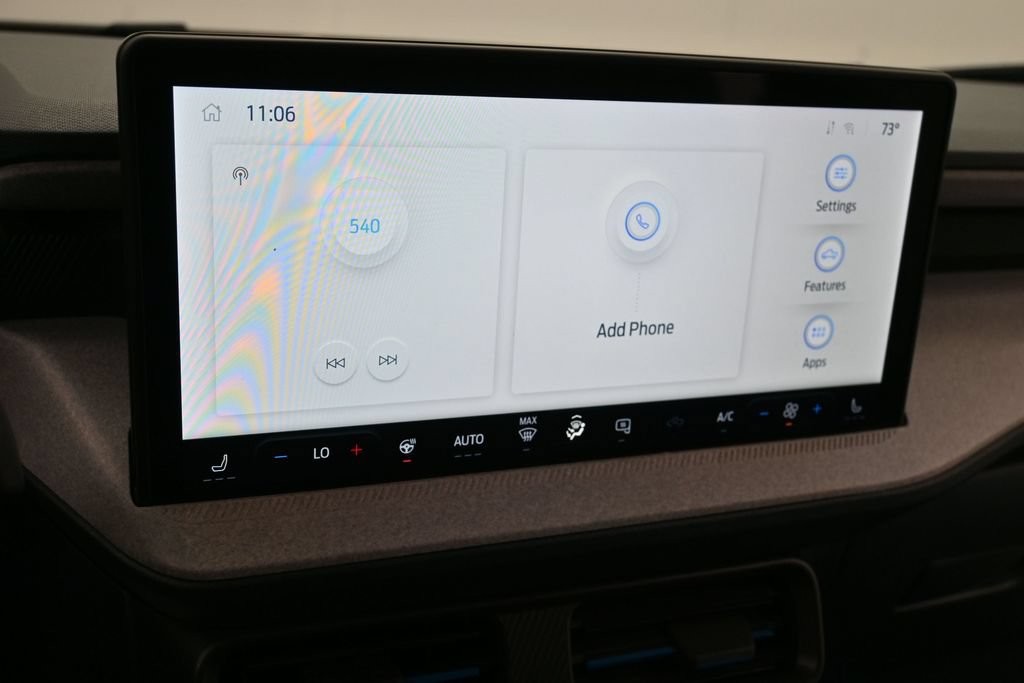 Ford Maverick Vehicle Full-screen Gallery Image 11