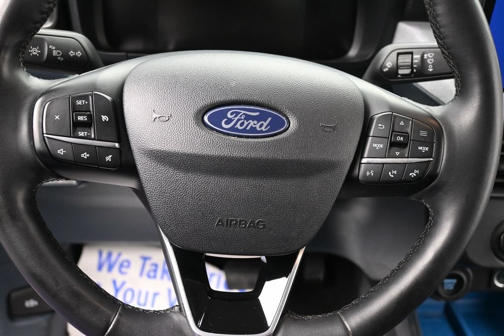 Ford Maverick Vehicle Full-screen Gallery Image 14