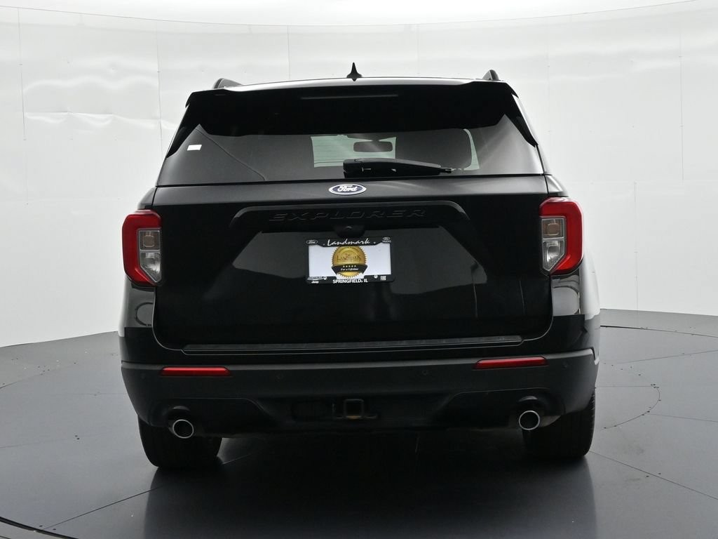 Ford Explorer Vehicle Full-screen Gallery Image 7