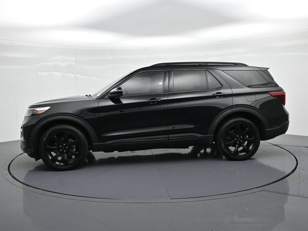 Ford Explorer Vehicle Full-screen Gallery Image 9