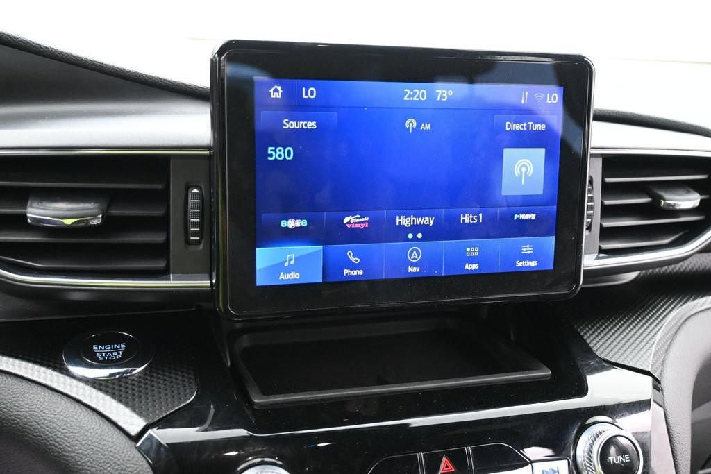 Ford Explorer Vehicle Full-screen Gallery Image 10