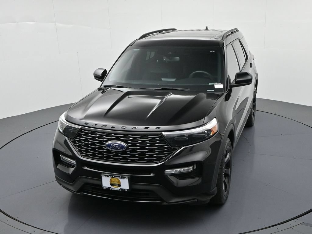 Ford Explorer Vehicle Full-screen Gallery Image 17