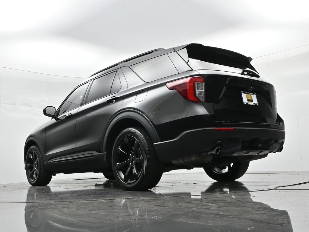 Ford Explorer Vehicle Full-screen Gallery Image 19