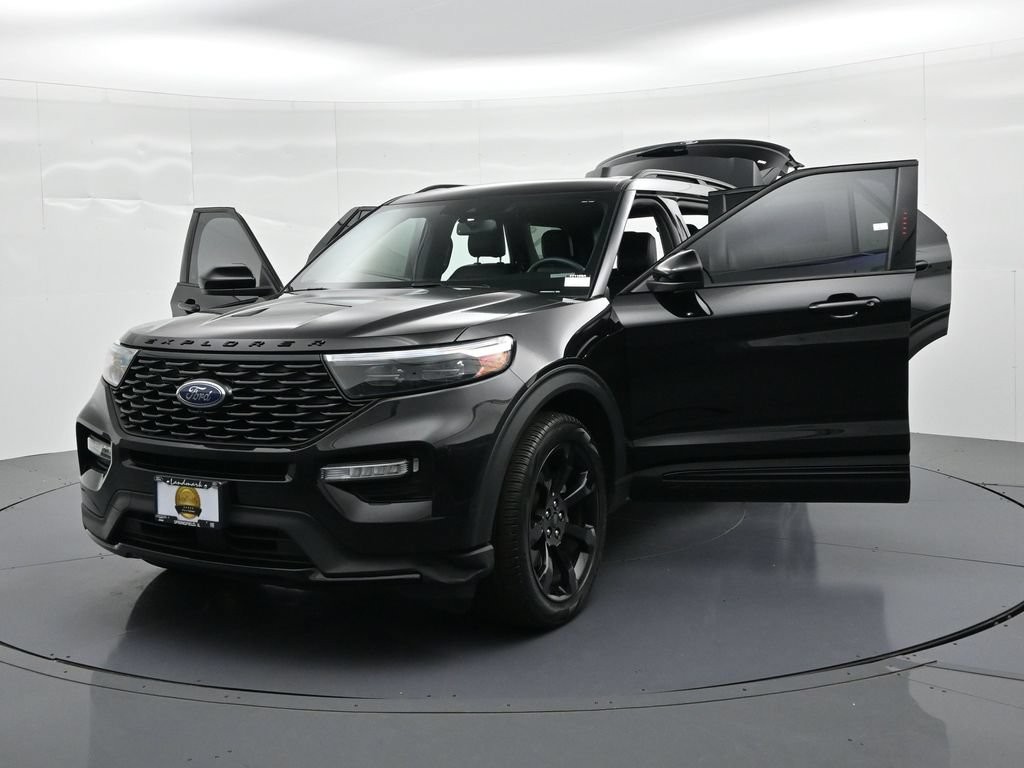 Ford Explorer Vehicle Full-screen Gallery Image 25