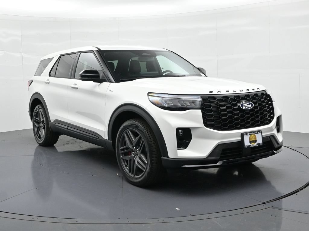 Ford Explorer Vehicle Full-screen Gallery Image 4