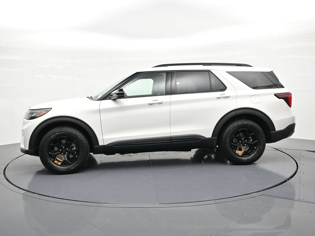 Ford Explorer Vehicle Full-screen Gallery Image 9