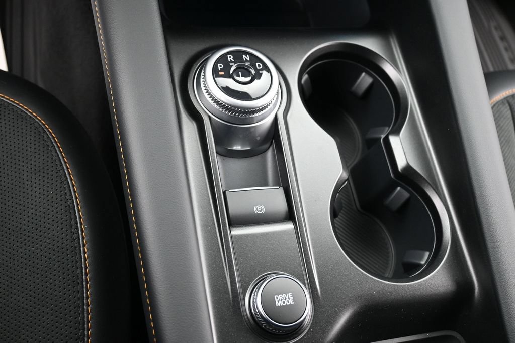 Ford Explorer Vehicle Full-screen Gallery Image 12