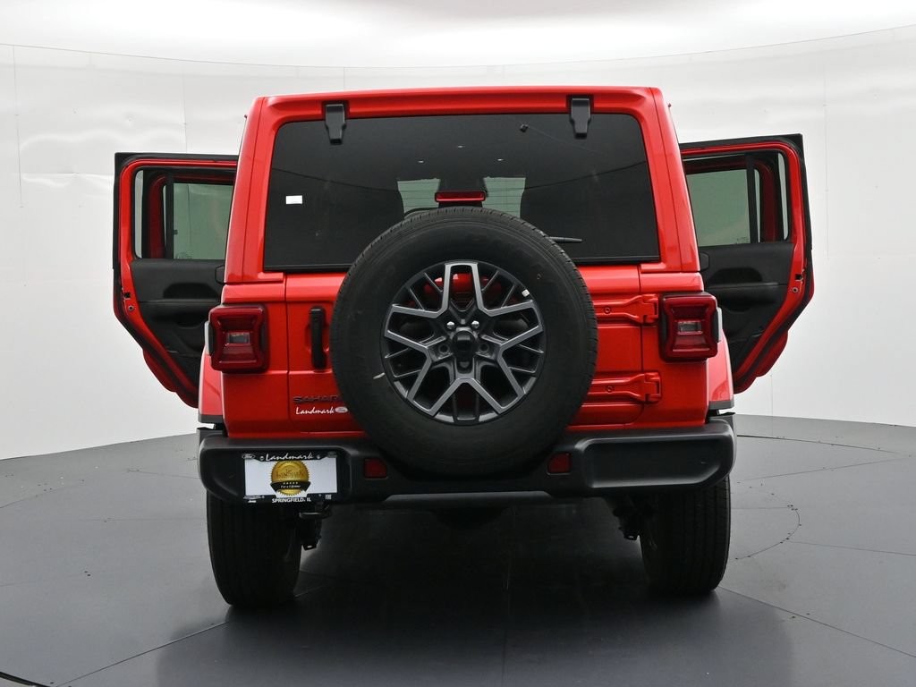 Jeep Wrangler Vehicle Full-screen Gallery Image 26