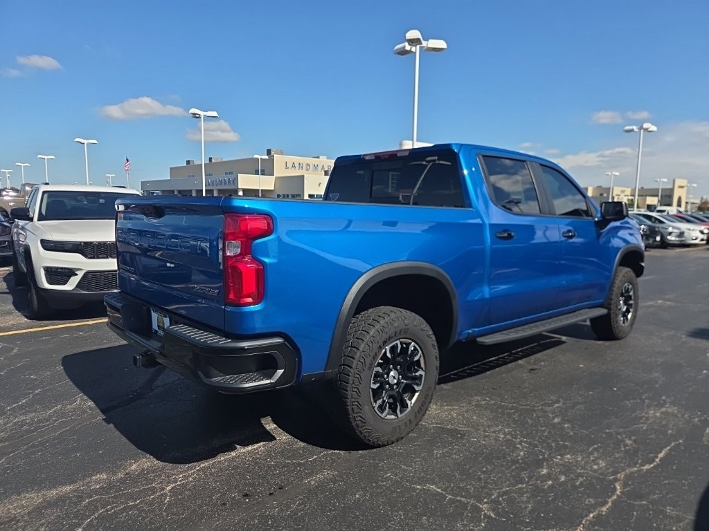 Chevrolet Silverado 1500 Vehicle Full-screen Gallery Image 07