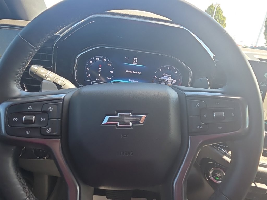 Chevrolet Silverado 1500 Vehicle Full-screen Gallery Image 11