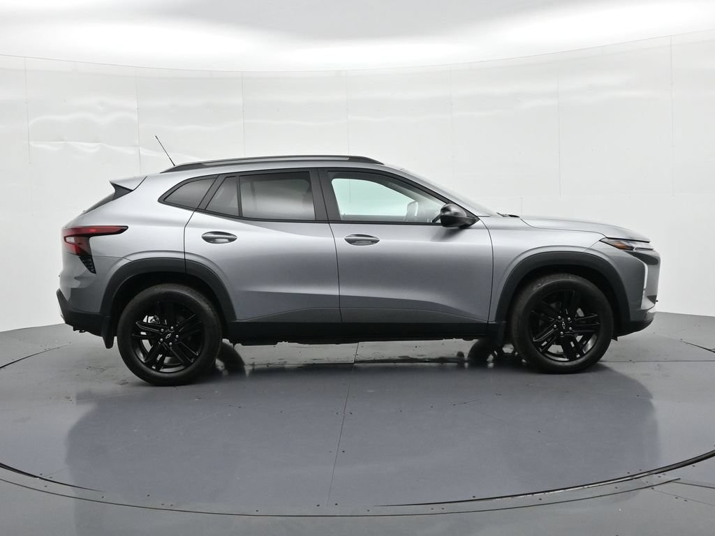 Chevrolet Trax Vehicle Full-screen Gallery Image 5