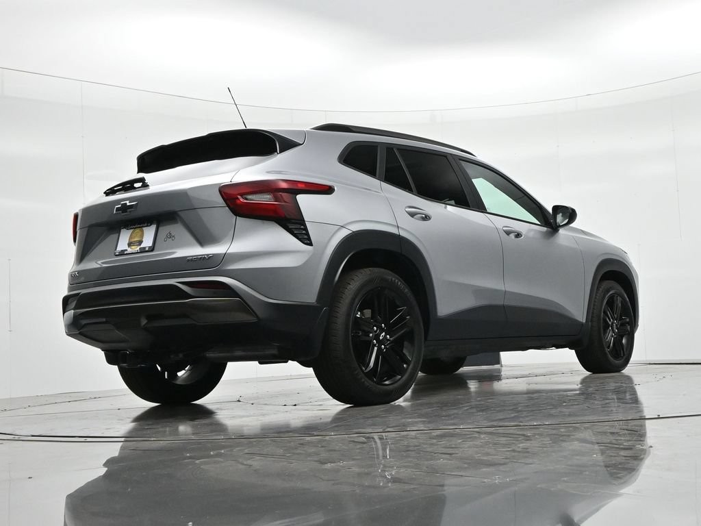 Chevrolet Trax Vehicle Full-screen Gallery Image 21