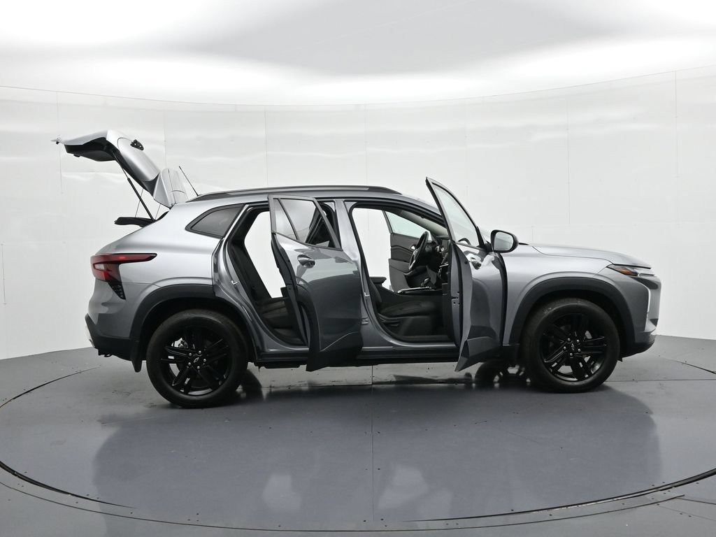 Chevrolet Trax Vehicle Full-screen Gallery Image 23