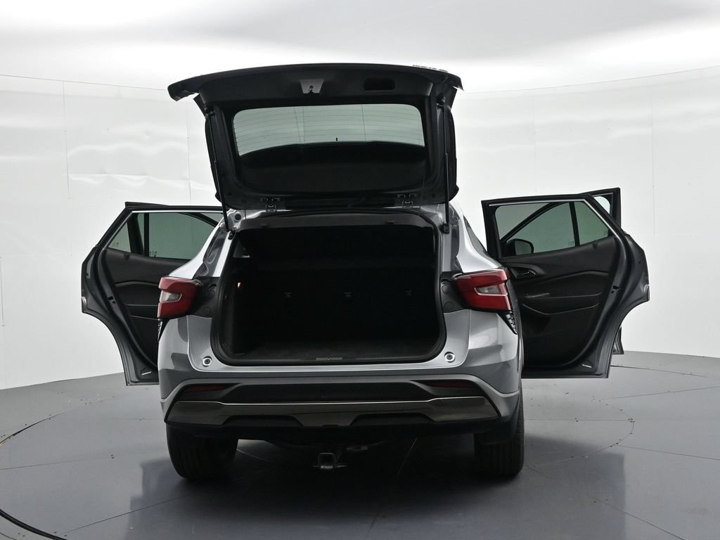 Chevrolet Trax Vehicle Full-screen Gallery Image 26