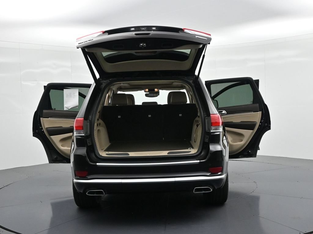Jeep Grand Cherokee Vehicle Full-screen Gallery Image 27