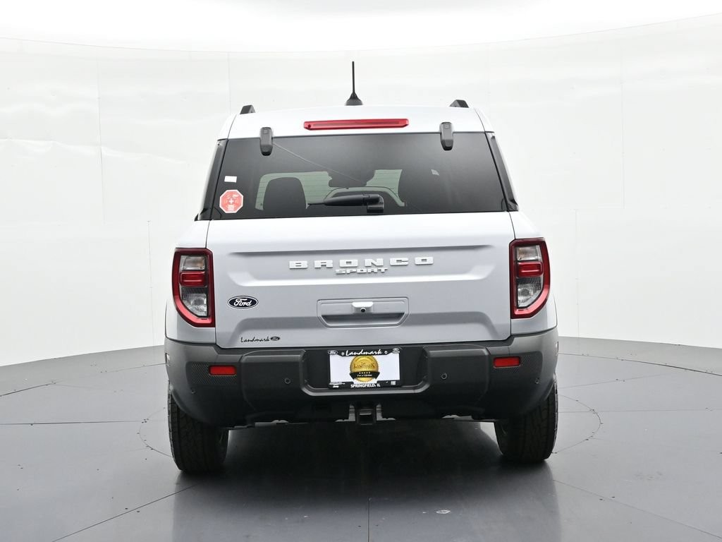 Ford Bronco Sport Vehicle Full-screen Gallery Image 7