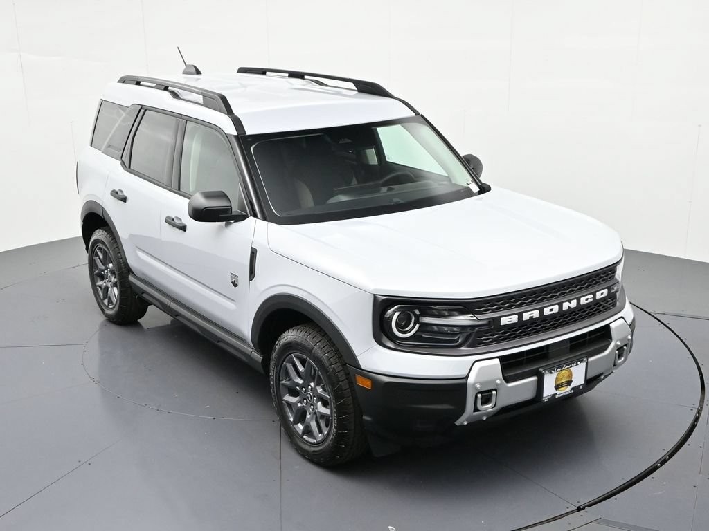 Ford Bronco Sport Vehicle Full-screen Gallery Image 15