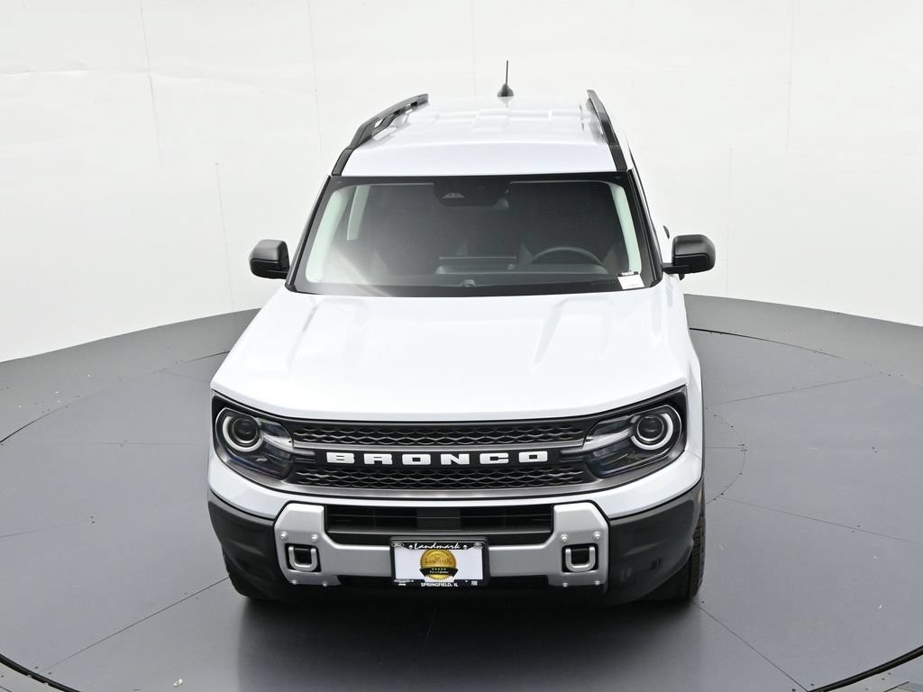Ford Bronco Sport Vehicle Full-screen Gallery Image 16